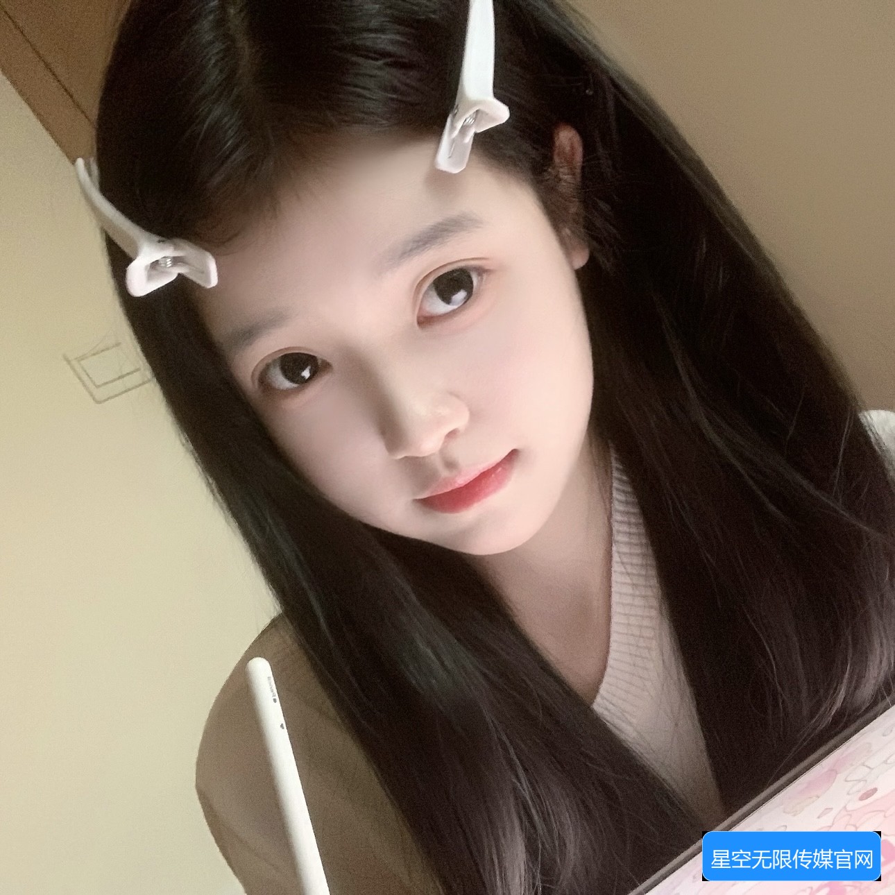 星空无限麻花和大象图案有什么特别的寓意和设计理念