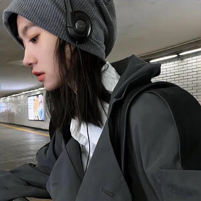 男人的 伸到 涩视频